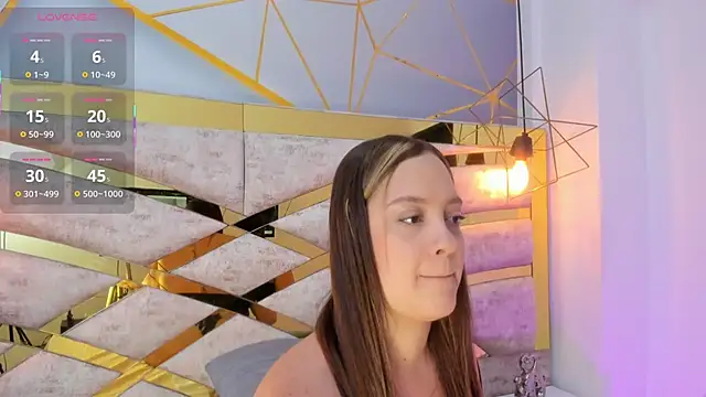 mariana jhones  online show from September 23, 1:25 pm