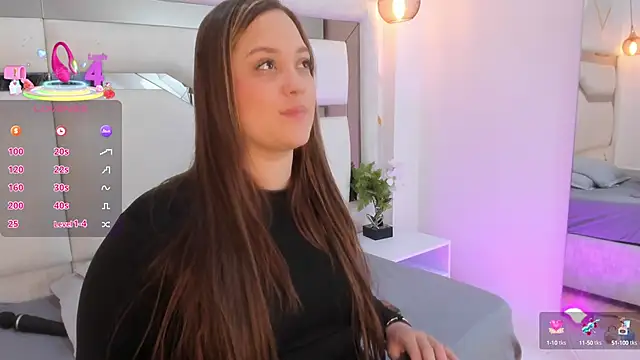 mariana jhones  online show from October 3, 12:24 pm