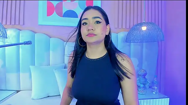 noa moon online show from November 22, 3:49 am