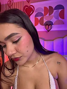 Snapshot of noa_moon chatting on February 14, 11:12 pm noa moon online show from February 14, 11:12 pm