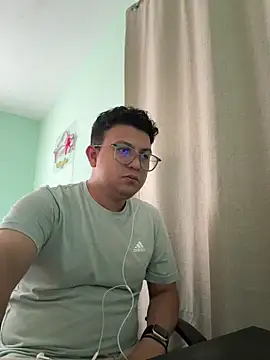 Snapshot of JaviSala chatting on April 27, 7:23 pm JaviSala online show from April 27, 7:23 pm