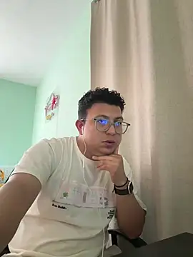 Snapshot of JaviSala chatting on May 4, 9:22 pm JaviSala online show from May 4, 9:22 pm