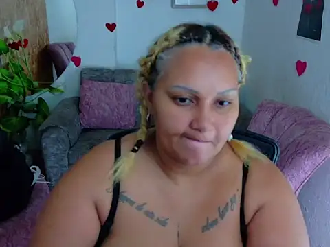 Snapshot of laleska_montenegro chatting on February 11, 4:39 am laleska montenegro online show from February 11, 4:39 am