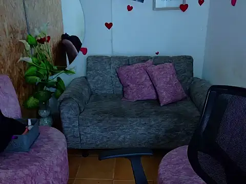 Snapshot of laleska_montenegro chatting on February 13, 5:03 am laleska montenegro online show from February 13, 5:03 am