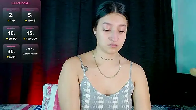 EVAH LEE  online show from January 9, 2:25 am