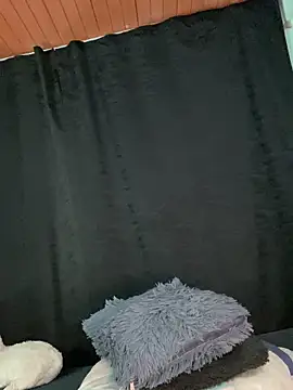 EVAH LEE  online show from June 15, 1:41 am