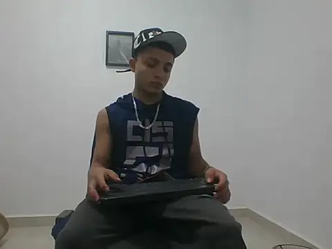 yissus 20  online show from November 6, 4:35 am