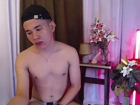 Snapshot of master_kent chatting on October 9, 10:57 am master kent online show from October 9, 10:57 am