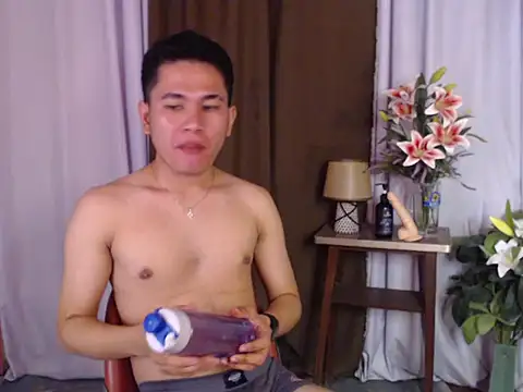 Snapshot of master_kent chatting on October 31, 11:22 am master kent online show from October 31, 11:22 am