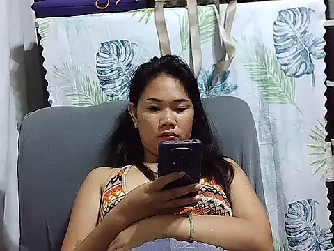 Snapshot of SexypilipinaLady22 chatting on March 3, 8:37 pm SexypilipinaLady22 online show from March 3, 8:37 pm