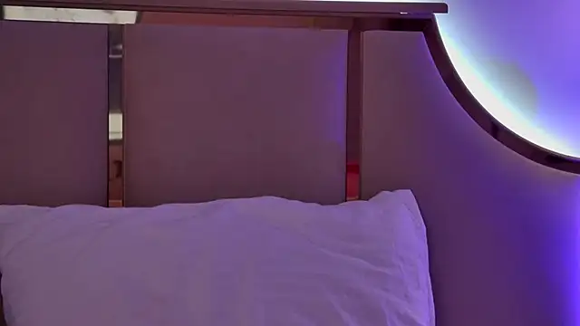 MeganStrain online show from January 7, 3:20 am