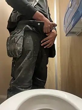 Snapshot of your_bi_slave chatting on November 2, 4:20 pm your bi slave online show from November 2, 4:20 pm