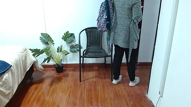 LilyCutee  online show from October 2, 7:21 pm