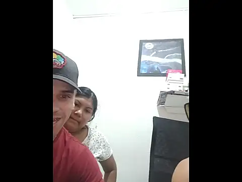 Snapshot of alex-golden chatting on November 22, 7:13 pm alex-golden online show from November 22, 7:13 pm