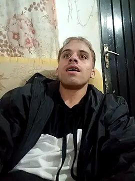 alex-golden online show from April 5, 2:31 am