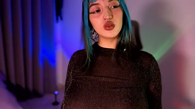Blueee cat online show from July 19, 8:34 pm