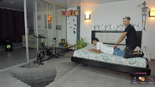 Snapshot of Bisexlifehot__ chatting on October 7, 11:13 pm Bisexlifehot online show from October 7, 11:13 pm