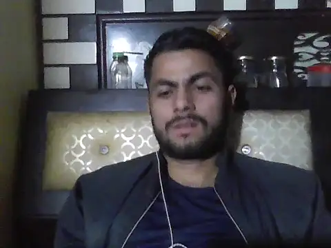 ursdreamperson online show from January 14, 3:39 pm