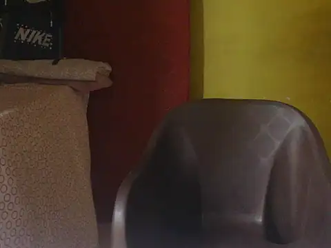 Snapshot of ursdreamperson chatting on June 16, 1:25 pm ursdreamperson online show from June 16, 1:25 pm