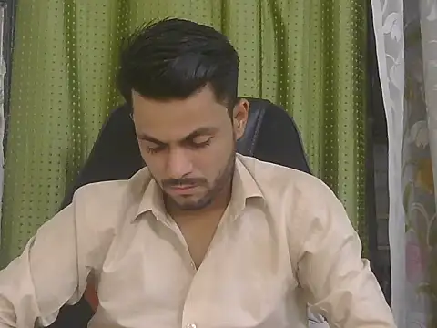 Snapshot of ursdreamperson chatting on July 23, 2:04 pm ursdreamperson online show from July 23, 2:04 pm