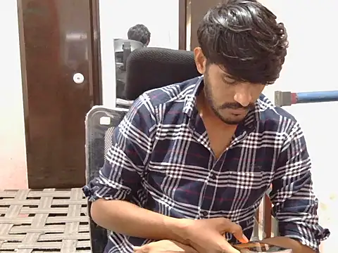 Snapshot of krishjaat43 chatting on October 31, 5:19 am krishjaat43 online show from October 31, 5:19 am