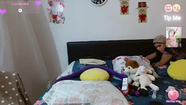 angelly  kate online show from December 19, 2:29 am