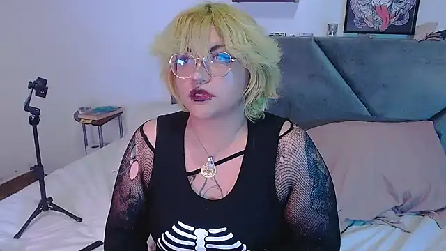 XxGreenGoodxX online show from February 1, 5:11 pm