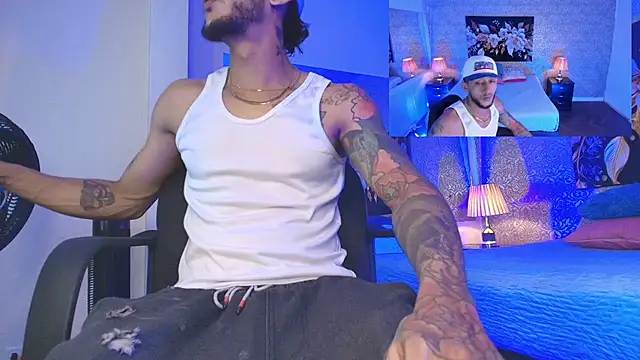 Snapshot of jonas_conor chatting on October 10, 7:35 pm jonas conor online show from October 10, 7:35 pm