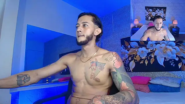 Snapshot of jonas_conor chatting on October 14, 8:20 pm jonas conor online show from October 14, 8:20 pm