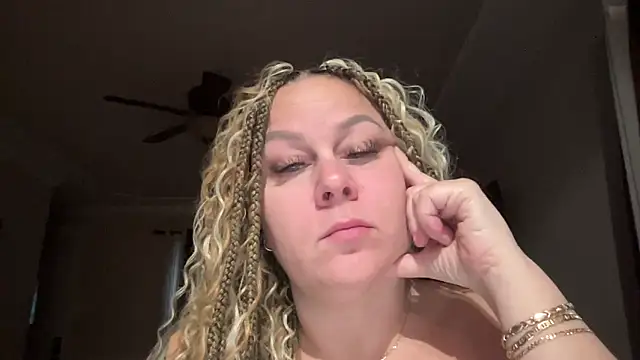 number1slut online show from March 11, 12:44 pm