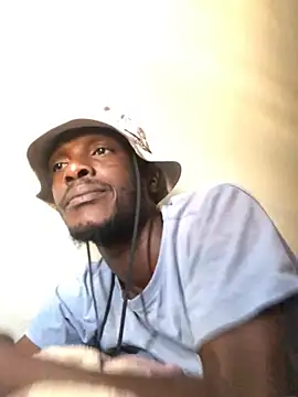 Snapshot of cuminsidebby chatting on February 11, 8:19 am cuminsidebby online show from February 11, 8:19 am