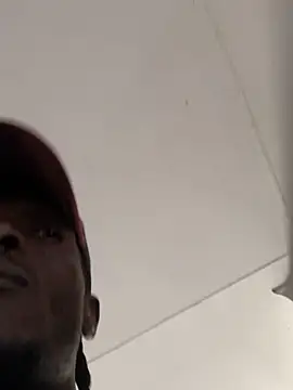 Snapshot of cuminsidebby chatting on March 2, 11:39 am cuminsidebby online show from March 2, 11:39 am