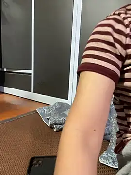 Old girl online show from October 3, 4:37 pm