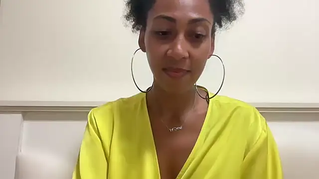 Vaylisse online show from October 12, 4:17 pm