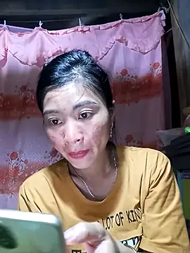 Snapshot of Phuongphuongg chatting on October 9, 4:10 am Phuongphuongg online show from October 9, 4:10 am