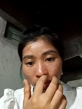 Snapshot of Phuongphuongg chatting on October 17, 1:03 pm Phuongphuongg online show from October 17, 1:03 pm