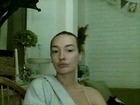 Calireon online show from October 6, 11:46 pm
