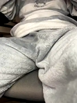 sonwmelt1 online show from October 20, 4:24 am