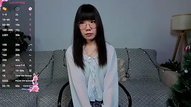 UdelaDodson online show from January 16, 1:09 am