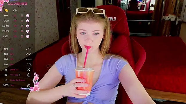 Jenny Skinner20 online show from April 21, 7:17 pm