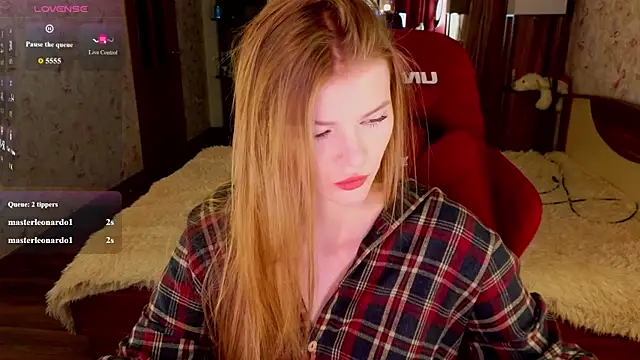Snapshot of Jenny_Skinner20 chatting on May 5, 6:16 pm Jenny Skinner20 online show from May 5, 6:16 pm