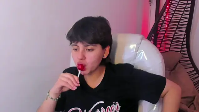 Snapshot of Nathaly_ds chatting on April 24, 4:42 pm Nathaly ds online show from April 24, 4:42 pm