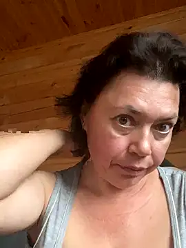 Snapshot of Kiravix chatting on October 12, 11:09 am Kiravix online show from October 12, 11:09 am