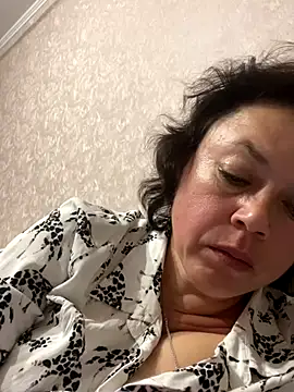 Snapshot of Kiravix chatting on October 17, 3:58 pm Kiravix online show from October 17, 3:58 pm