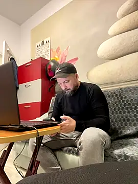 DavidMaros online show from October 8, 8:45 am