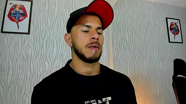 dylan jacobx online show from October 31, 3:07 am