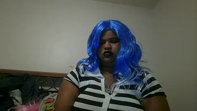 techprincessxx online show from September 13, 5:02 pm