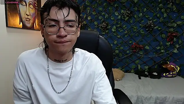 derekfly online show from September 23, 3:42 am