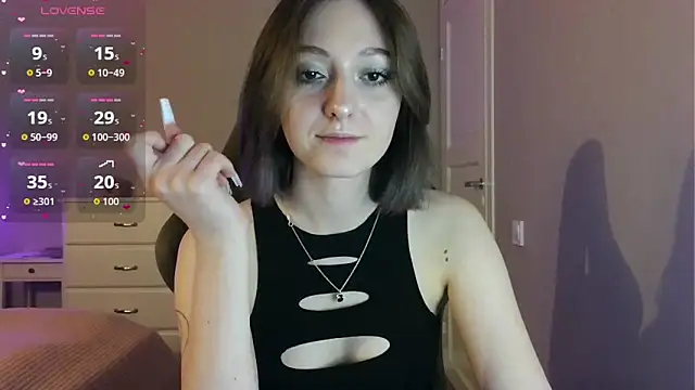white liillyy online show from May 13, 9:22 pm