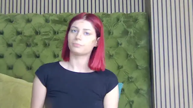 LunaHart online show from February 20, 7:43 am